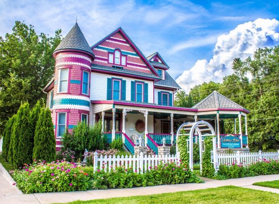 The Rosberg House Bed and Breakfast in Kansas