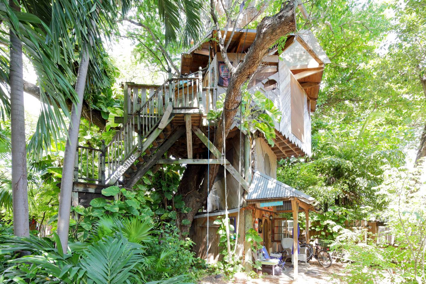 canopy treehouse in Florida